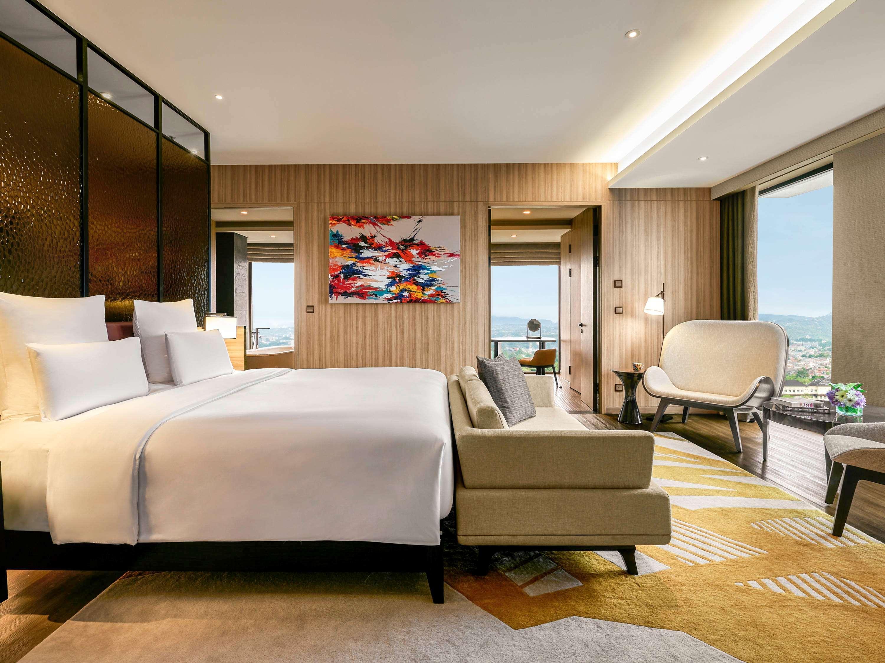 Pullman Bandung Grand Central Экстерьер фото