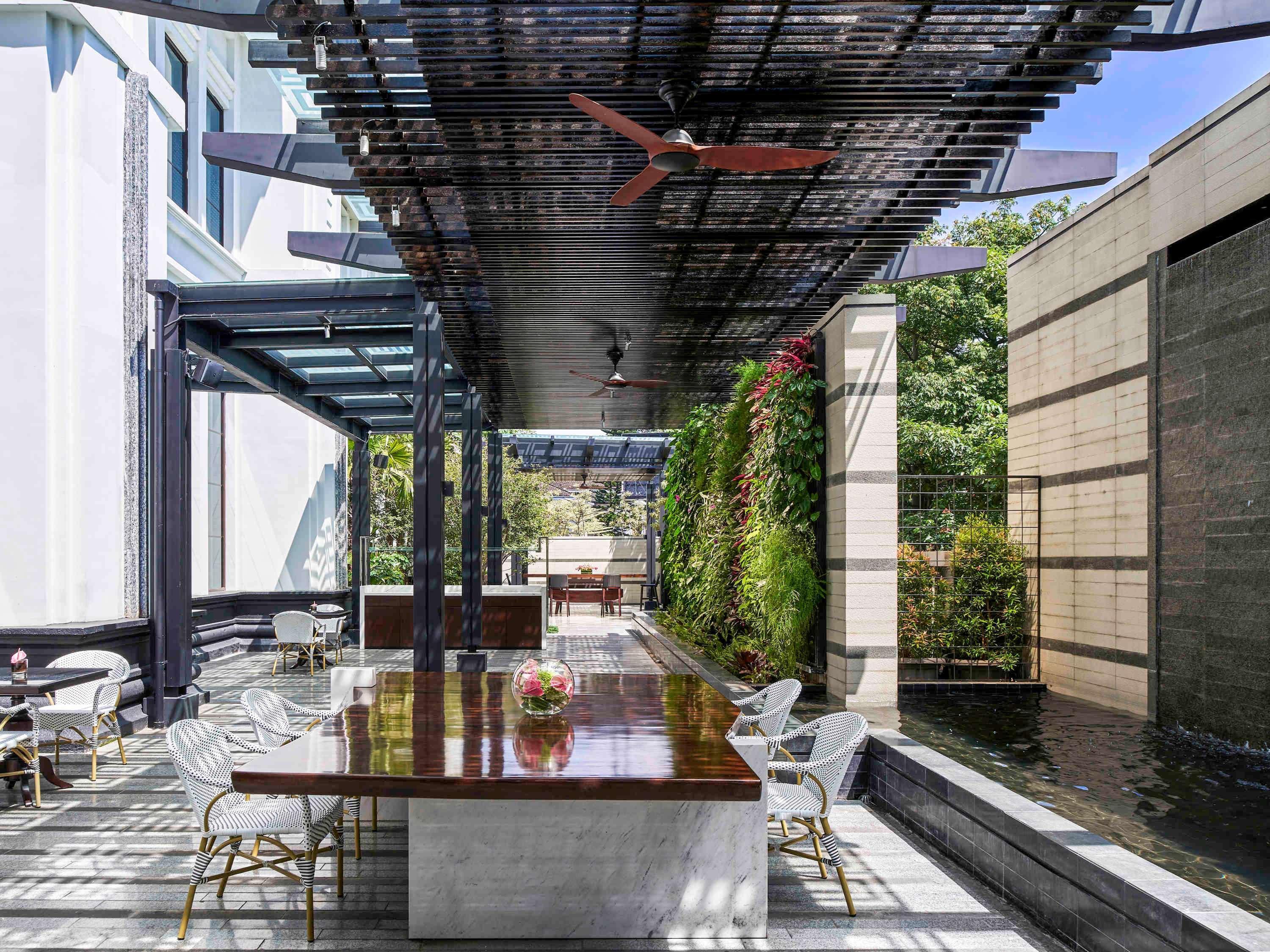 Pullman Bandung Grand Central Экстерьер фото