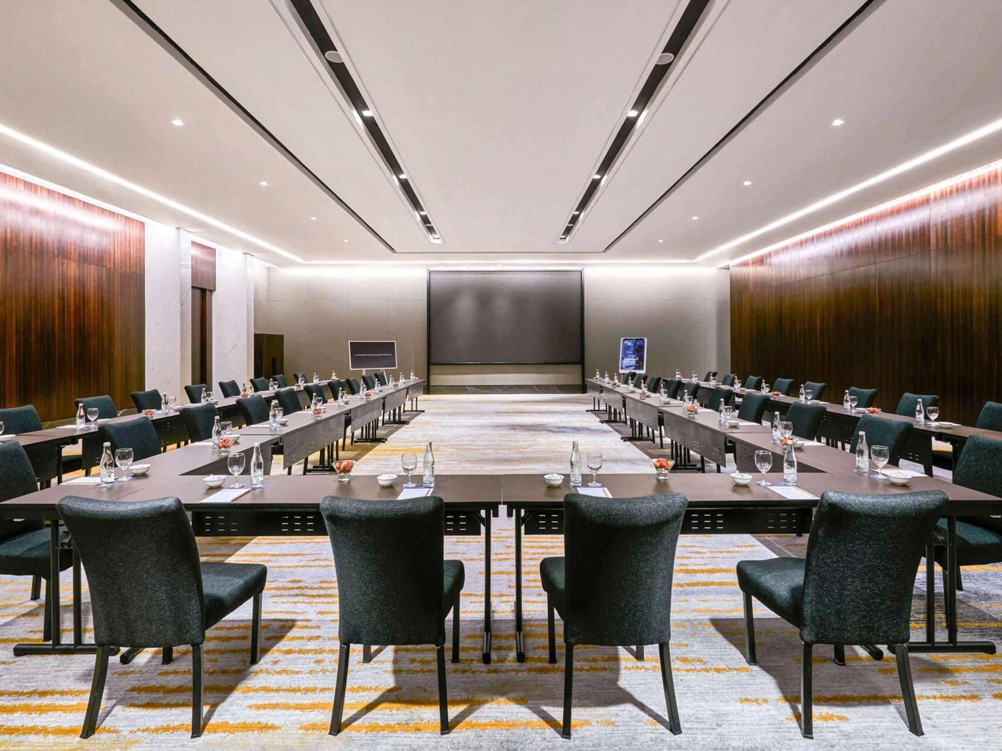 Pullman Bandung Grand Central Экстерьер фото